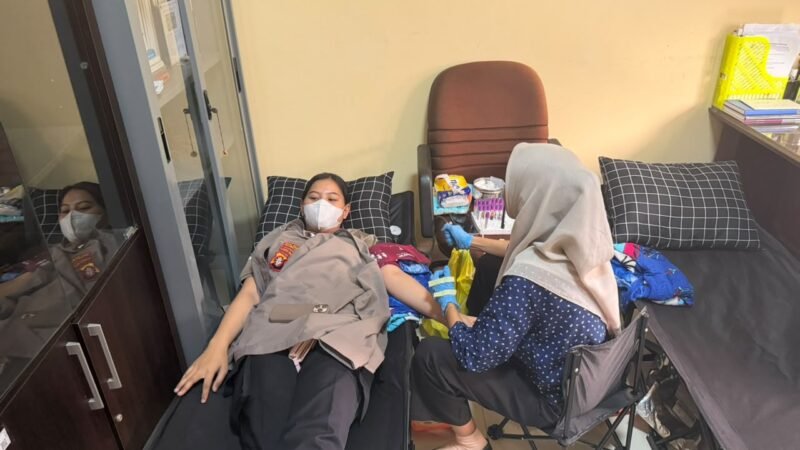 Setetes Darah dari Polwan Polresta Palangka Raya untuk Sesama