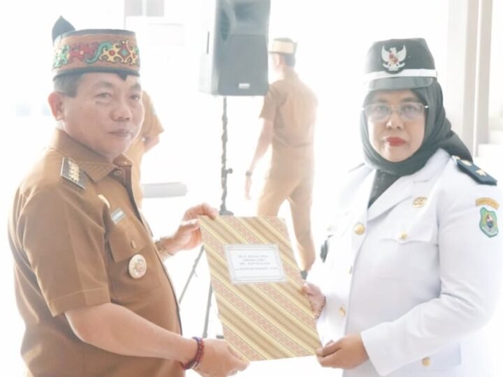 Bupati Kapuas Minta Pengelolaan Dana Desa Transparan, 9 Pj Kades dan 10 Anggota BPD PAW Dilantik