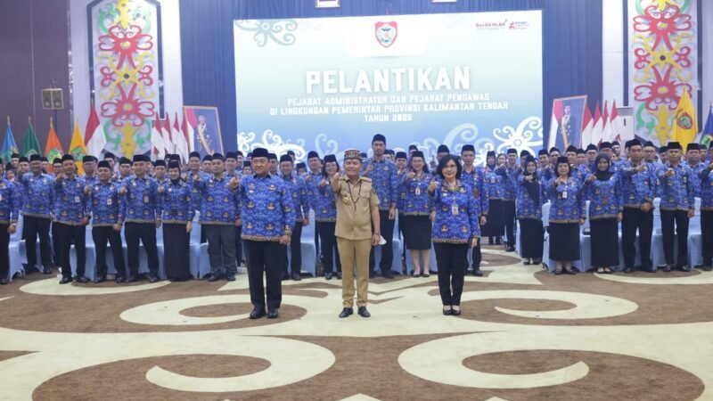 Lantik 234 Pejabat, Gubernur Kalteng Tekankan Efisiensi APBD dan Kolaborasi Antar OPD