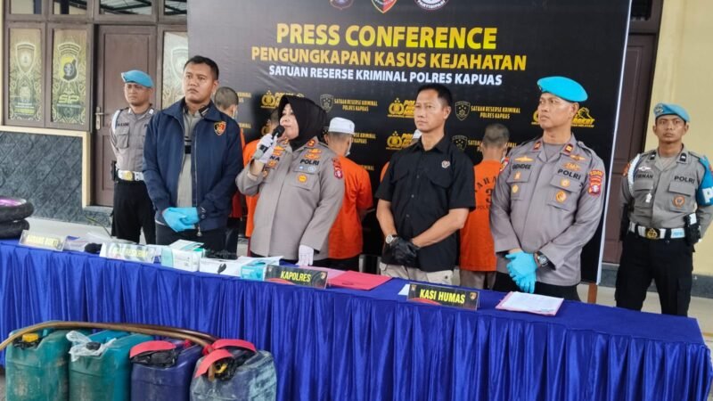 Polres Kapuas Ungkap Dua Kasus Penyalahgunaan BBM Bersubsidi, Sita 1.260 Liter Pertalite