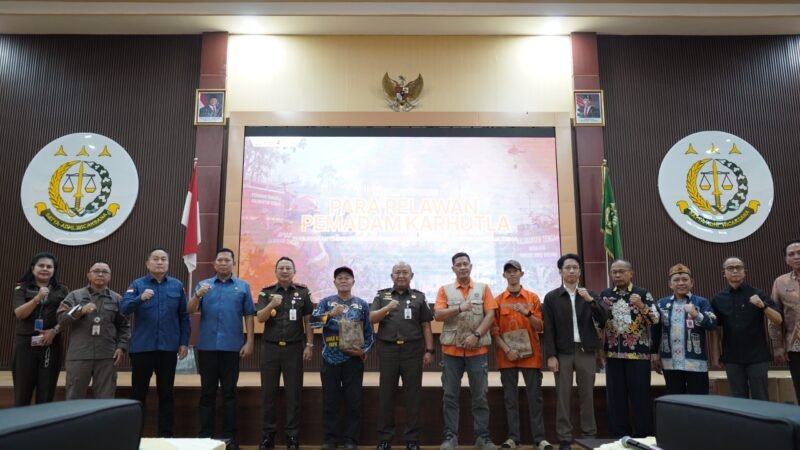 Dedikasi Relawan Karhutla Kalteng Dapat Apresiasi, Kesehatan Mereka Jadi Perhatian