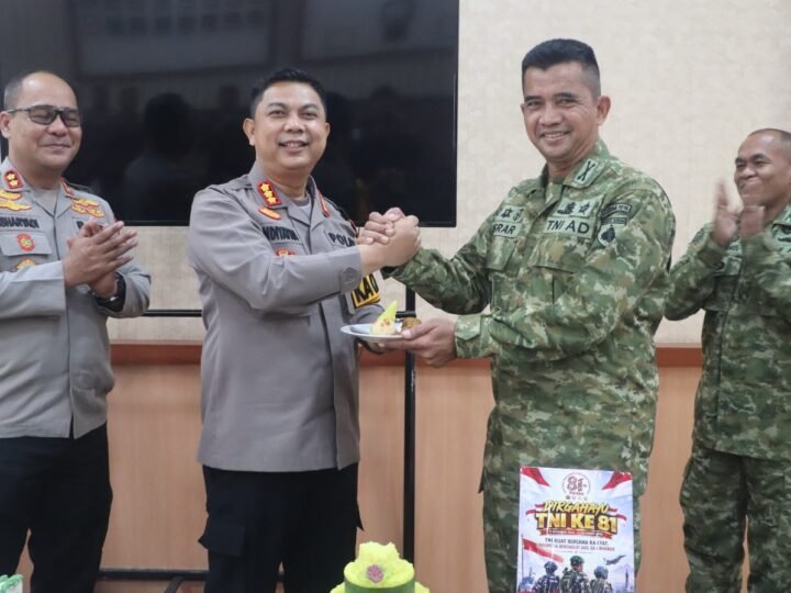 Kapolresta Palangka Raya Sambangi Makodim, Perkuat Sinergi TNI-Polri di HUT ke-81 TNI